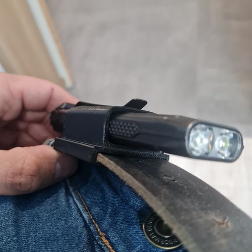 NITECORE EDC27とホルスター 202406270942133447.jpg