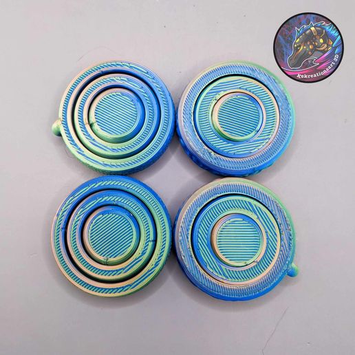 417772021_734859645234450_7248463528995280590_n.jpg Basic Gyroid Fidget Spinner Keychains