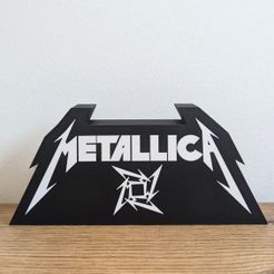 PXL_20230828_140655438.jpg Metallica Band Logo Lamp