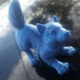 Wolfie: apoya la escultura del cachorro de lobo libre