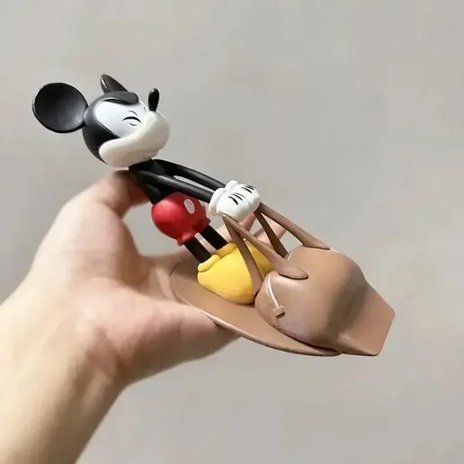 Mickey-doorstep.webp Дверная пробка с Микки Маусом - Декор для дома