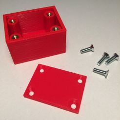 KnurlInsertsOpen.jpg Customisable 3D printed boxes with screwable bolts
