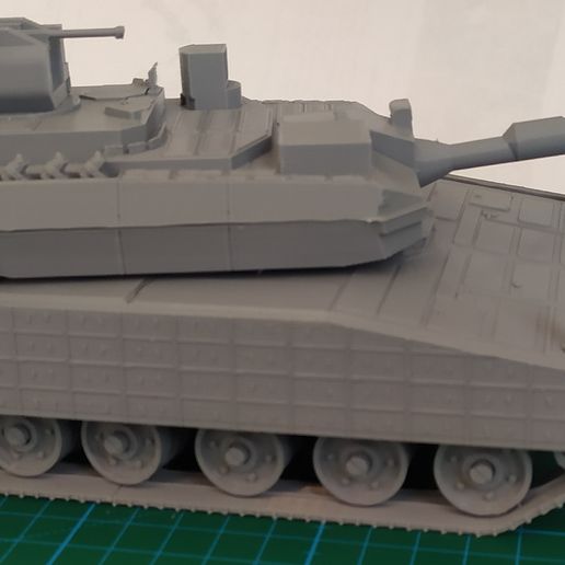 IMG_20210626_155117.jpg Altay Hauptkampfpanzer.