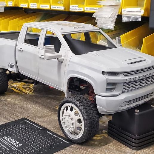 自動車 1/25 Chevy SILVERADO C-3500 Dually 1/20 Chevy Silverado 3500 Dually Truck by Big Country Toys