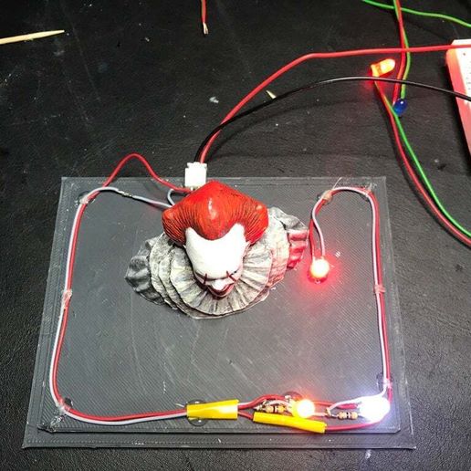 a7ee56745585a55a4703baadfbd9f5c1_display_large.JPG IT Pennywise night light