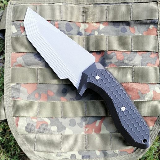 IMG_20240824_173525.jpg Knife 02 - GobbledygookDesign