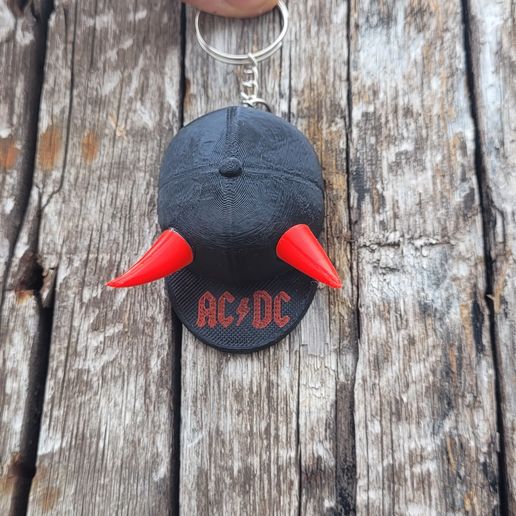🪨 Llaveros acdc gorritos con cuernitos・Archivo 3MF para Impresión 3D・Cults