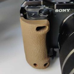 WhatsApp_Image_2021-09-20_at_17.46.40.jpeg Free STL file Smallrig Ergonomic Grip for Sony a6400 for larger lenses.・3D print object to download