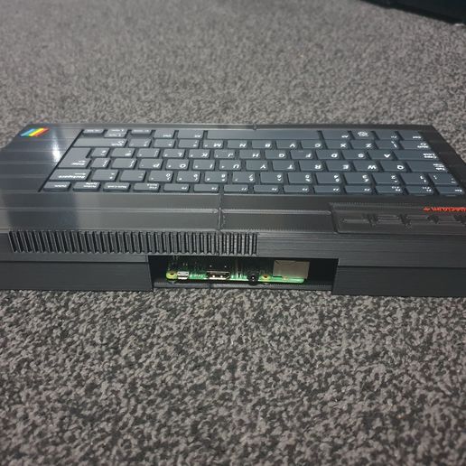 ➕ ZX Spectrum Plus case raspberry pi 400 / keyboard・Free
