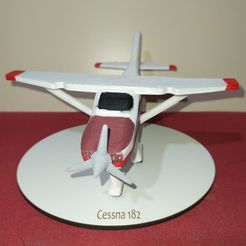 cessna4.jpeg Cessna 182