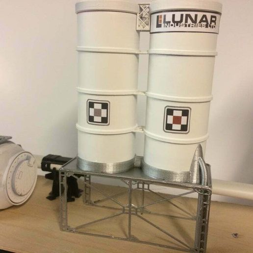 IMG_4024.JPG Moon Base - Ethanol towers