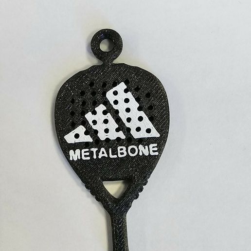 metalbone-1.jpg Padel keychain