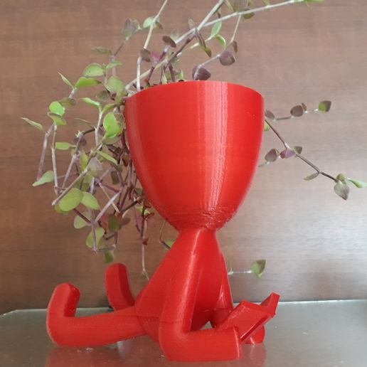 20200113_125716.jpg Robert vase reading