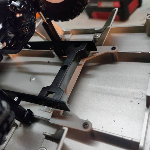 228177432_269652454624043_2422295001978514516_n.jpg Kit de conversion de châssis WPL D12 suzuki 4x4 (c14)