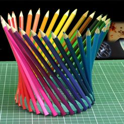 pencil_holder.jpg STL-Datei Ein einfacher Ring aus Bleistiften kostenlos・3D-druckbares Design zum herunterladen