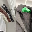 008.jpg CLOTHES HANGER