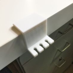 IMG_4968.jpg Free 3D file Cable Manager・3D print design to download