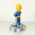 IMG_20200813_161251.jpg Vault Boy / Multi-Part Deluxe  Sculpt