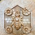 honeybee_crest.jpg The Honeybee Crest: Ornate 3D Relief
