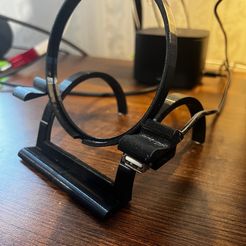 IMG_1268.jpeg Phone stand with wireless charger