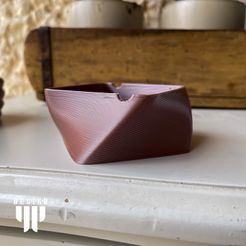 IMG_2030.jpg Free STL file Ashtray・Object to download and to 3D print