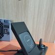 20190429_225019.jpg Samsung Note 8 and Gear S3 Frontier Wireless Charger Stand. Spigen F301W