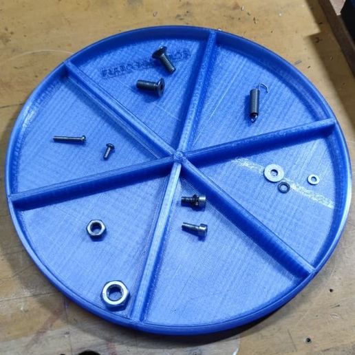 Imagen-de-WhatsApp-2025-10-29-a-las-11.13.27_c9915e1e.jpg Лоток-органайзер для винтов и отверток