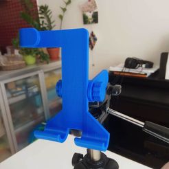 IMG_20200320_103815.jpg Free 3D file Awesome Phone Stand Tripod Compatible・3D printer model to download, TchernoEnt