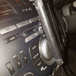 image003.jpg Simple Car CD-slot Magnetic Phone Holder