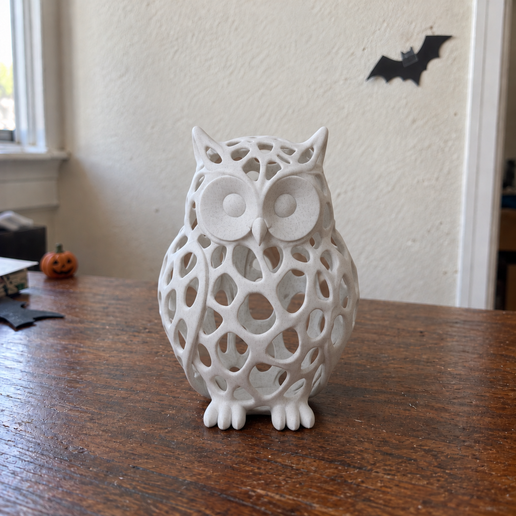 Búho Voronoi decorativo | STL Halloween 120 mm