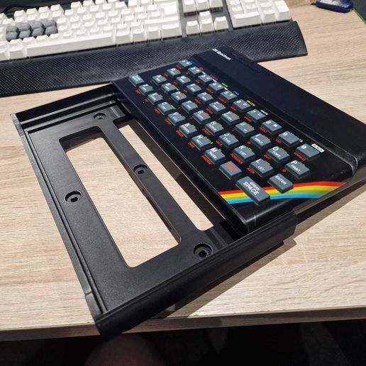 💻 Sinclair ZX Spectrum 48k Wall mount・Free STL File for 3D