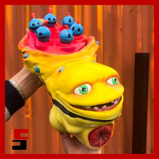 cults-special-21.jpg Creature High On Life Prop Replica