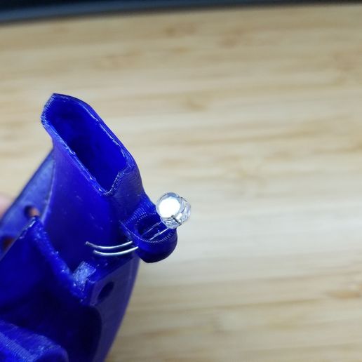 20210224_101501.jpg Ender 3, 3 V2, 3 pro, 3 max, dual 40mm axial fan hot end duct / fang. CR-10, Micro Swiss direct drive and bowden compatible. No support needed for printing