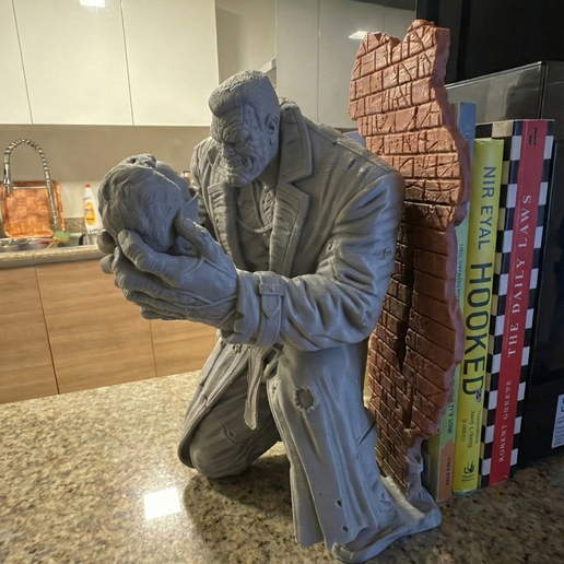 DarkAlley MARV – 3D Printable Book Holder (STL)