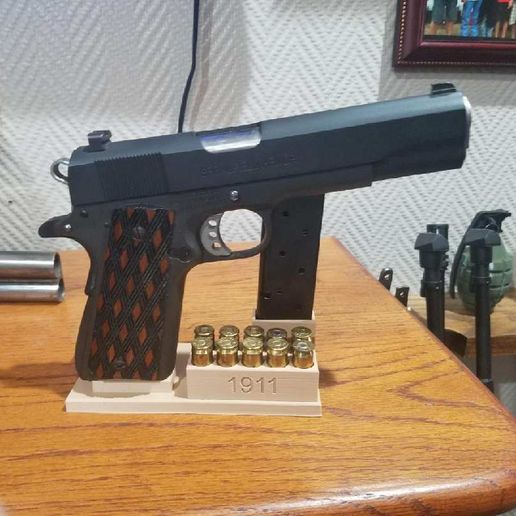 1911 gun holder with lanyard loop 3D model