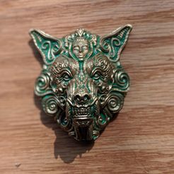 00100dPORTRAIT_00100_BURST20190601101955792_COVER.jpg STL-Datei Ornate wolf・3D-Druck-Idee zum Herunterladen