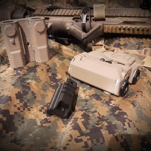 277223208_479843563789205_1351062577431440020_n.jpg RaptarS (airsoft dummy)