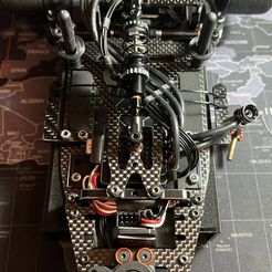thumbnail_IMG_9220.jpg Voiture RC d'établi 1/10