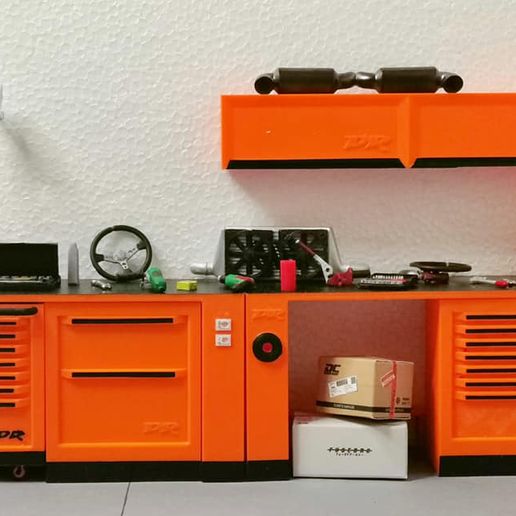 241300234_213857527434916_7915592286981061265_n.jpg Parede da oficina da garagem, modular à escala 1/10