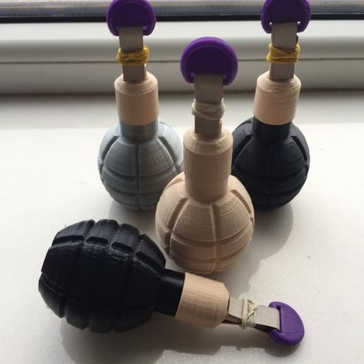 Functional Hand Grenade (Not Firework Version) 3D model