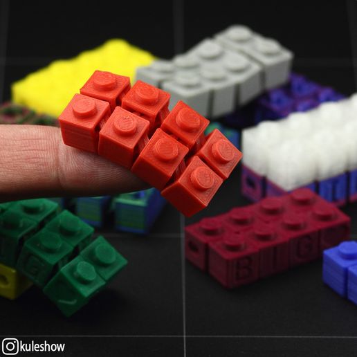 IMG_6345.jpg Flexy Brick keychain 🧱