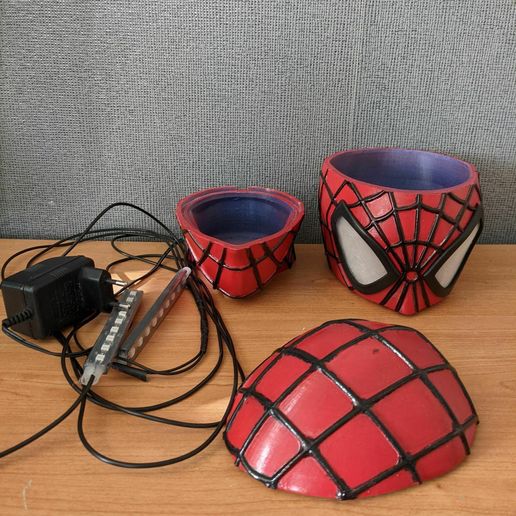 154004314_3602469469802183_3013979305227848166_n.jpg Spiderman mask