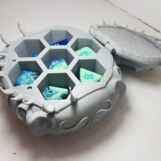 20241213_113727.jpg Mimic Dice Box