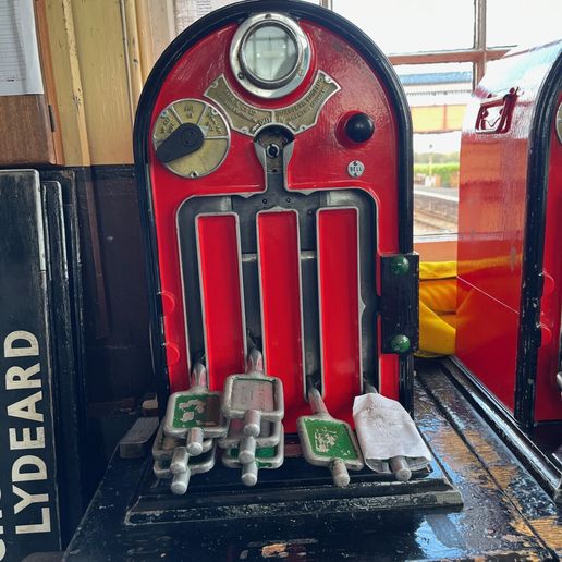 thumbnail_IMG_2914.jpg Model Railway Token Machine