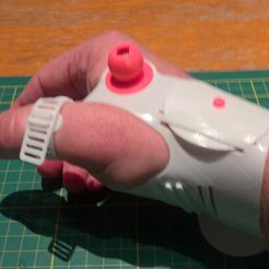 WP_20180429_15_21_34_Pro.jpg Archivo STL gratis Evolution2 Prótesis de mano (derecha) e izquierda con velcro・Plan imprimible en 3D para descargar