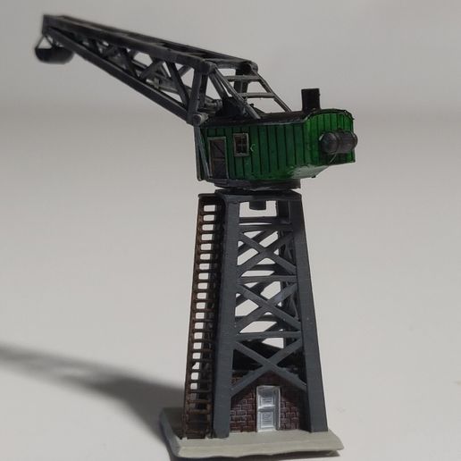IMG_20250617_165632.jpg Cranes for 2-4mm wg and t-scale trains