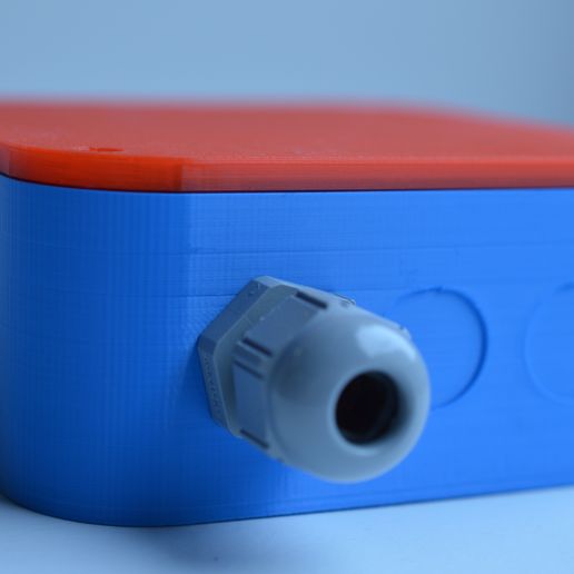 DSC_3286.jpg Abzweigdose - Elektrisch IP65, 100x100x44 mm