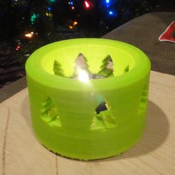 DSC04799.JPG Christmas Tree tea candle holder