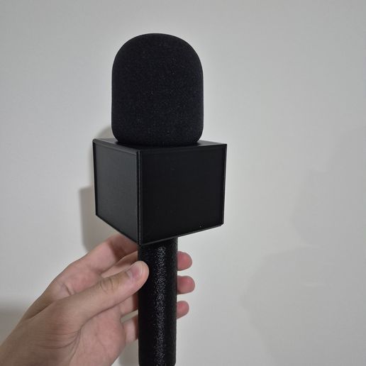 Wireless Magnetic Microphone Holder
