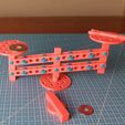 Scales.jpg Archivo STL gratuito Balanzas STEMFIE Roberval・Objeto imprimible en 3D para descargar